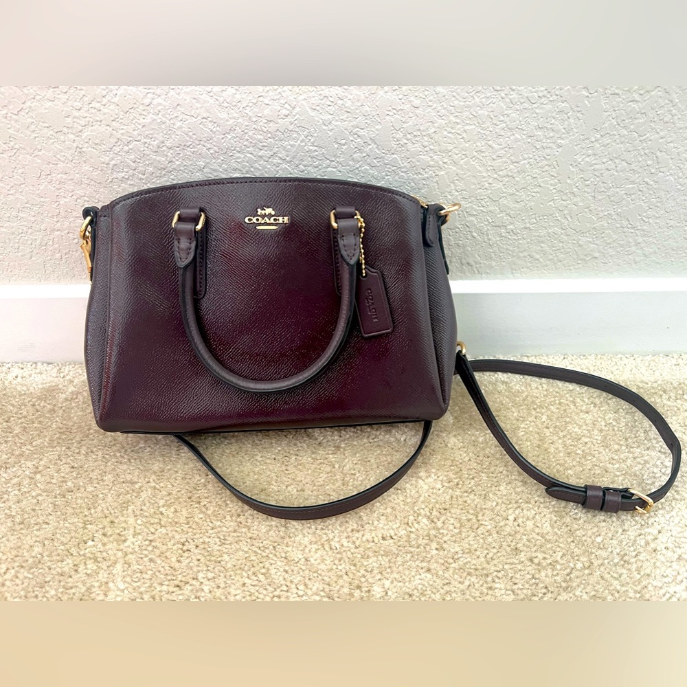 COACH CROSSGRAIN MINI SAGE CARRYALL oxyblood cranberry purse